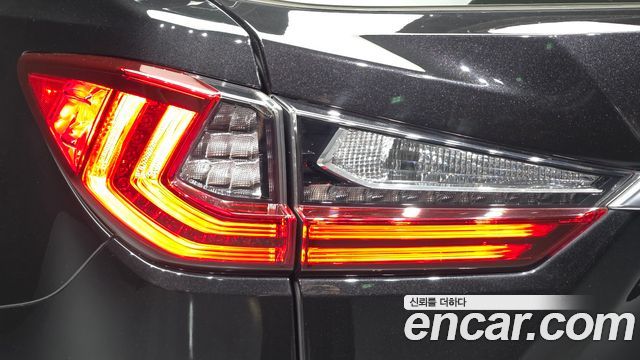 Lexus RX450h (IV) Executive 2019 — фото 29