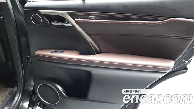 Lexus RX450h (IV) Executive 2019 — фото 31