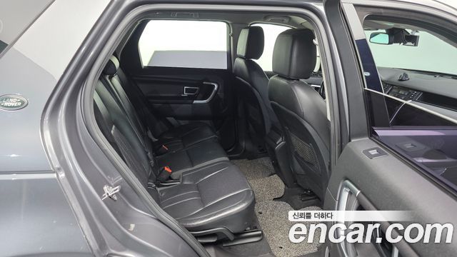 Land Rover Discovery Sport 2.0 TD4 SE 2016 — фото 15