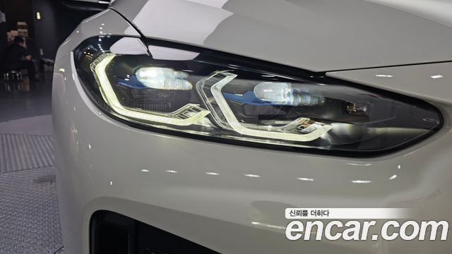 BMW i4 eDrive40 M Sports Pro 2022 — фото 22