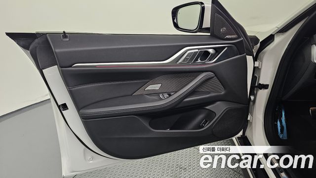 BMW i4 eDrive40 M Sports Pro 2022 — фото 24