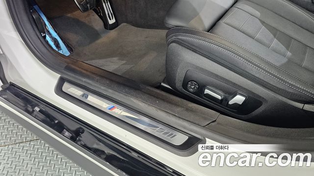 BMW i4 eDrive40 M Sports Pro 2022 — фото 29