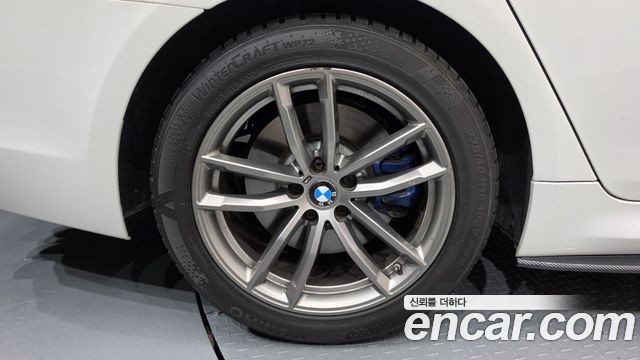 BMW 5 Series (G30) 530i xDrive M Sport Package Plus 2018 — фото 5