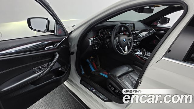 BMW 5 Series (G30) 530i xDrive M Sport Package Plus 2018 — фото 10