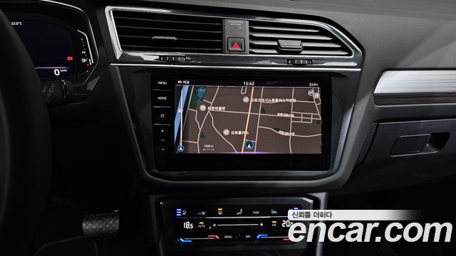 Volkswagen Tiguan Allspace 2.0 TSI Prestige 2023 — фото 14