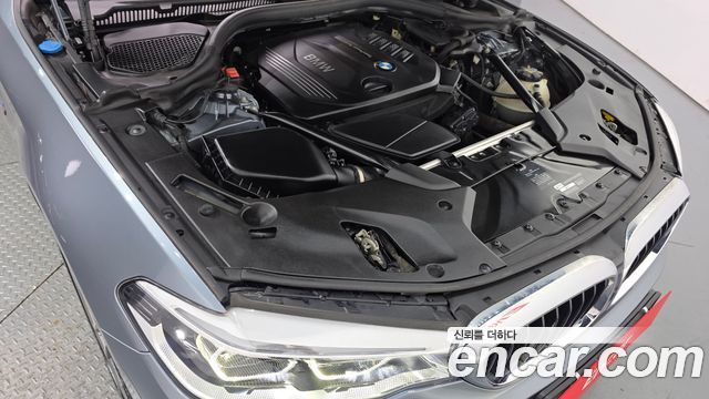 BMW 5 Series (G30) 520d xDrive M Sport Package 2017 — фото 6