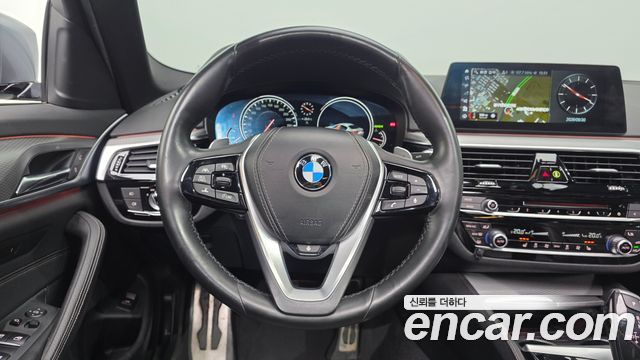 BMW 5 Series (G30) 520d xDrive M Sport Package 2017 — фото 14
