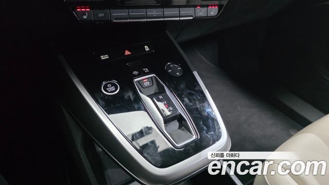 Audi Q4 e-tron (F4) 40 2023 — фото 9