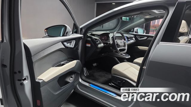 Audi Q4 e-tron (F4) 40 2023 — фото 10