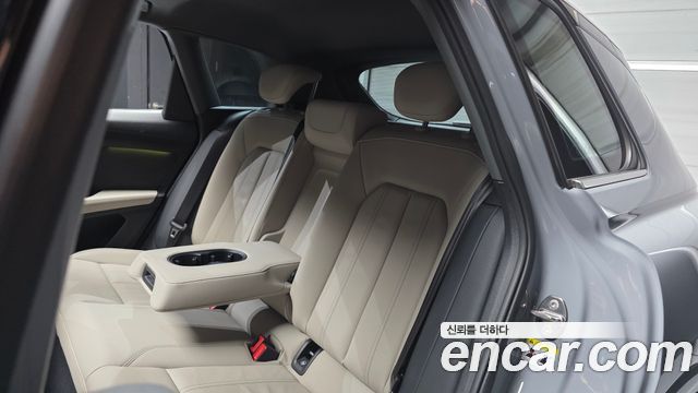 Audi Q4 e-tron (F4) 40 2023 — фото 12