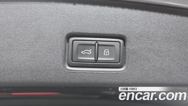 Audi Q4 e-tron (F4) 40 2023 — фото 16