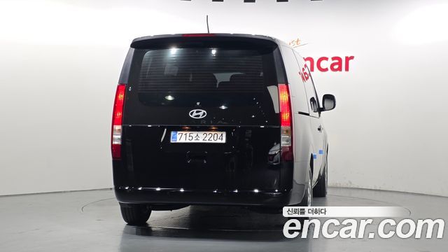 Hyundai Staria L3.5 Tourer 11-Seater Modern 2025 — фото 4