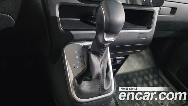 Hyundai Staria L3.5 Tourer 11-Seater Modern 2025 — фото 9