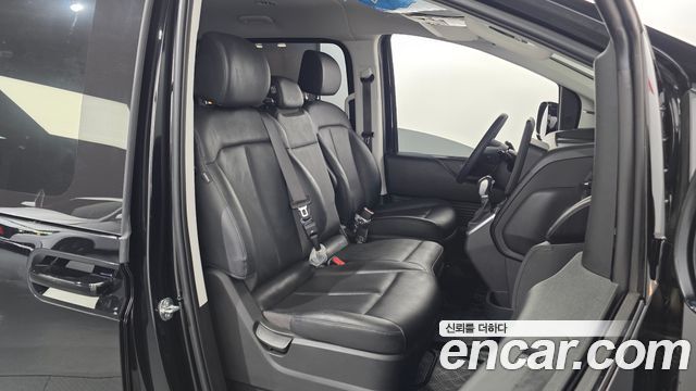 Hyundai Staria L3.5 Tourer 11-Seater Modern 2025 — фото 12