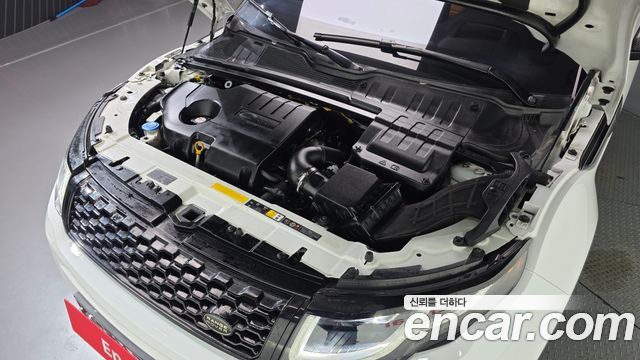 Land Rover Range Rover Evoque 2.0 TD4 HSE Dynamic 2017 — фото 6