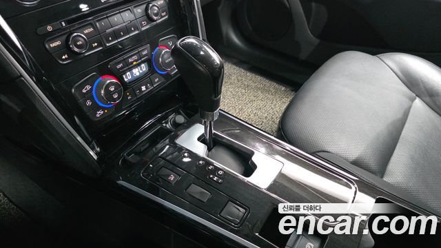 Renault Korea SM7 Nova LPLI 2.0 LPe Disabled 2017 — фото 9