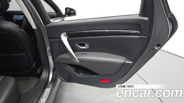 Renault Korea SM7 Nova LPLI 2.0 LPe Disabled 2017 — фото 25