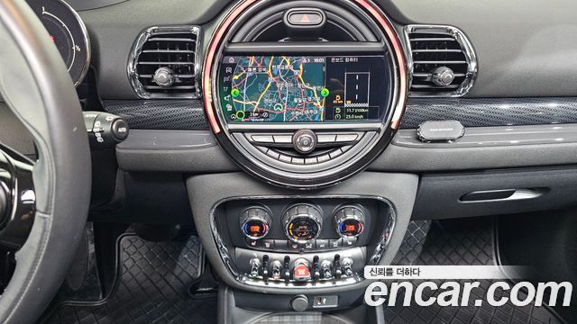 MINI Cooper S Clubman Standard 2nd 2021 — фото 16