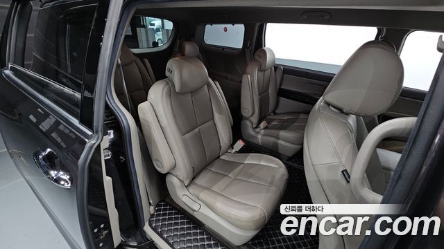 Kia Carnival 9-Seater Noblesse Special 2020 — фото 15