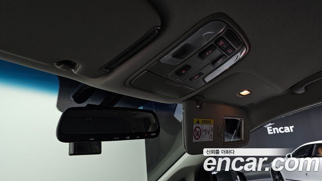 Kia Carnival 9-Seater Noblesse Special 2020 — фото 22