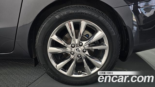 Kia Carnival 9-Seater Noblesse Special 2020 — фото 27