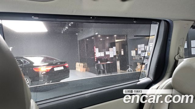 Kia Carnival 9-Seater Noblesse Special 2020 — фото 42