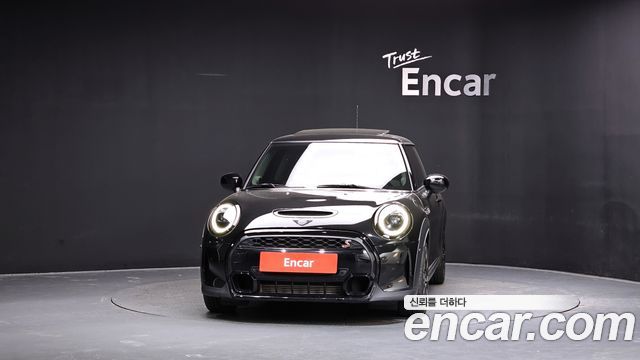 MINI Cooper S Classic Launch Pack Third Generation 2023 — фото 3