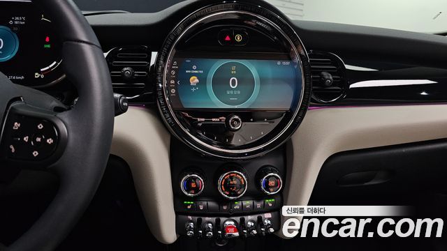 MINI Cooper S Classic Launch Pack Third Generation 2023 — фото 13
