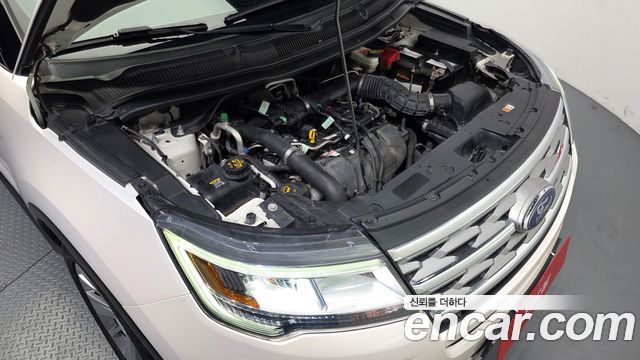 Ford Explorer 2.3 Limited 4WD 5th 2019 — фото 6