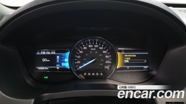Ford Explorer 2.3 Limited 4WD 5th 2019 — фото 8
