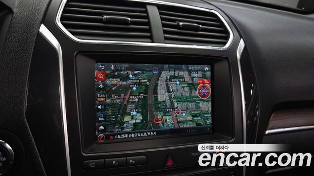 Ford Explorer 2.3 Limited 4WD 5th 2019 — фото 14