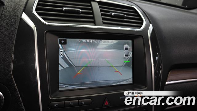 Ford Explorer 2.3 Limited 4WD 5th 2019 — фото 15