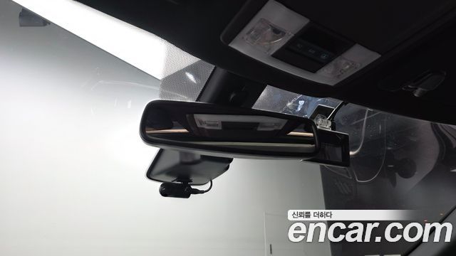 Ford Explorer 2.3 Limited 4WD 5th 2019 — фото 19