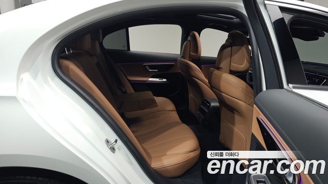 Mercedes-Benz E-Class (W214) E200 AMG Line 2026 — фото 11