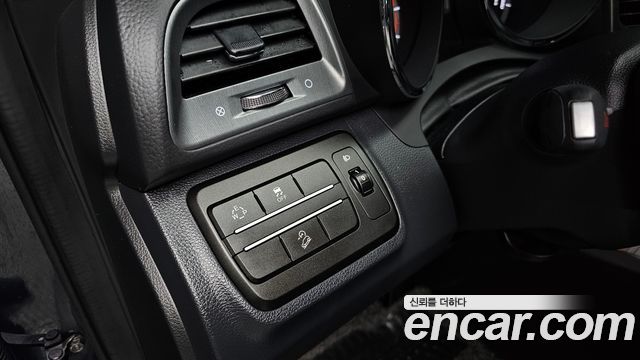 KG Mobility (SsangYong) Tivoli Armor Gear Plus 2WD 2019 — фото 18