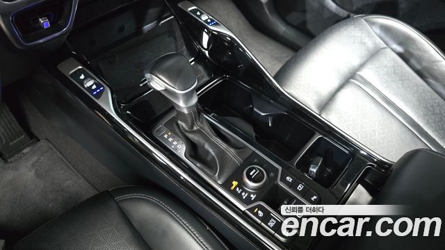 Kia Sorento (IV) Diesel 2.2 4WD Prestige 2023 — фото 9