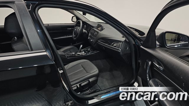 BMW 1 Series (F20) 118d Urban 5Dr 2014 — фото 11