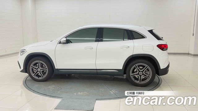 Mercedes-Benz GLA-Class (H247) GLA250 4MATIC 2022 — фото 2