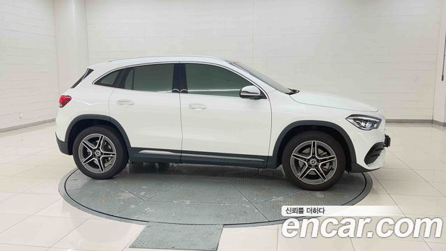Mercedes-Benz GLA-Class (H247) GLA250 4MATIC 2022 — фото 6