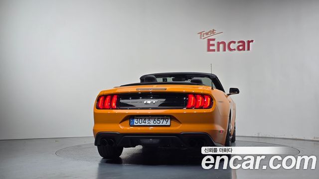 Ford Mustang GT Convertible 2019 — фото 4