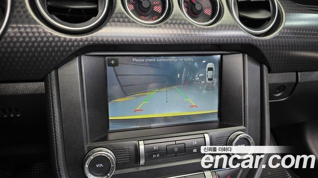 Ford Mustang GT Convertible 2019 — фото 14