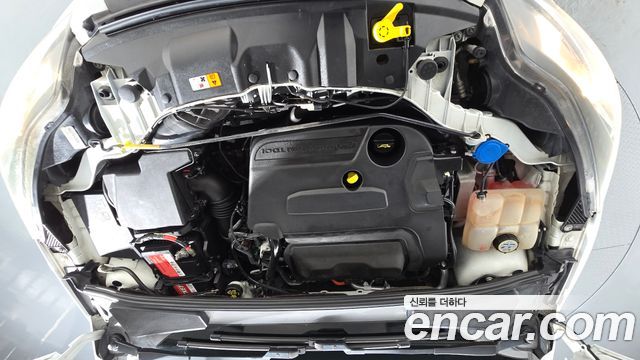 Ford Focus 2.0 Diesel Titanium Hatchback 3rd 2015 — фото 6