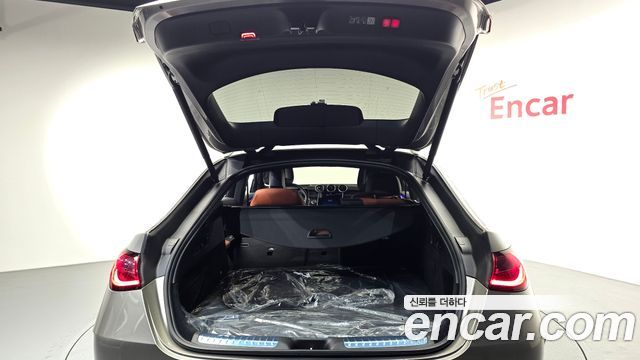 Mercedes-Benz GLC-Class (X254) GLC300 4MATIC Coupe 2024 — фото 18