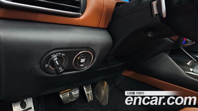 Maserati Levante 3.0 Diesel AWD GranSport 2019 — фото 30