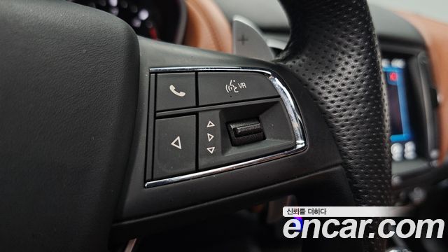Maserati Levante 3.0 Diesel AWD GranSport 2019 — фото 33