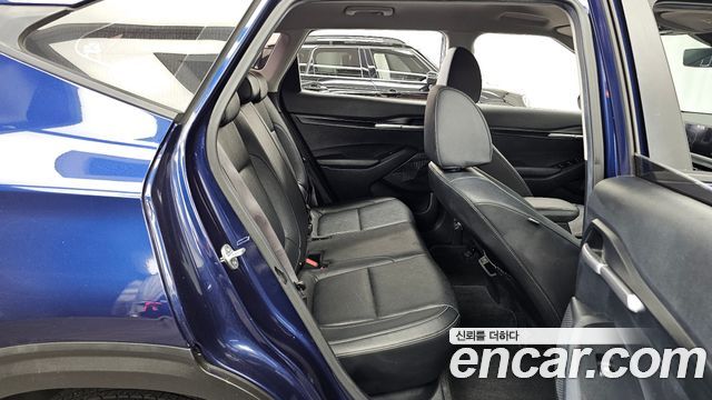 Kia Seltos Gasoline 1.6 Turbo 4WD Prestige 2023 — фото 12