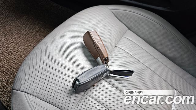 Genesis G80 3.3 GDI Luxury 2017 — фото 26