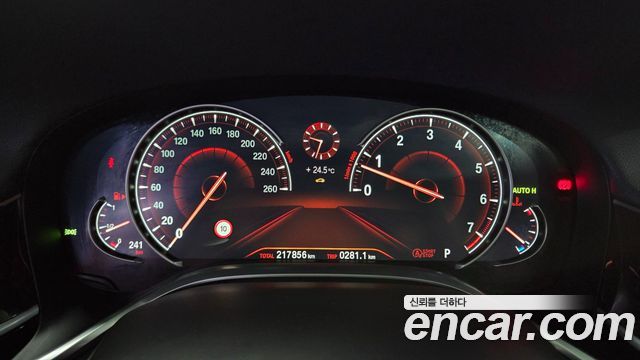 BMW 7 Series (G11) 740Li xDrive 2016 — фото 8