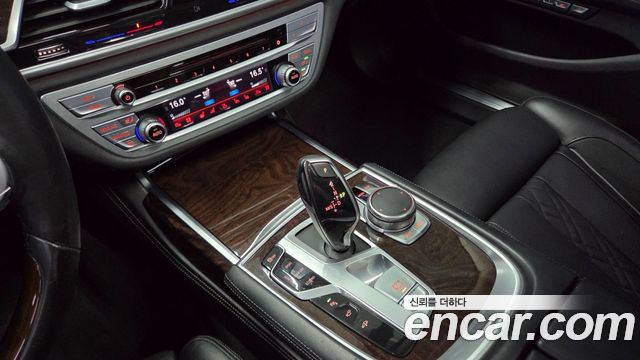BMW 7 Series (G11) 740Li xDrive 2016 — фото 19