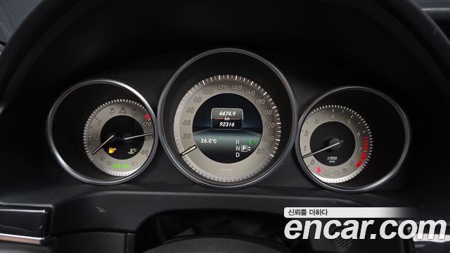 Mercedes-Benz E-Class (W212) E300 4MATIC Avantgarde 2016 — фото 8